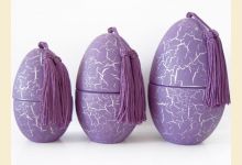 Trio parfémovaných fialových vajíček se střapečky- parfém Musc /mošus/